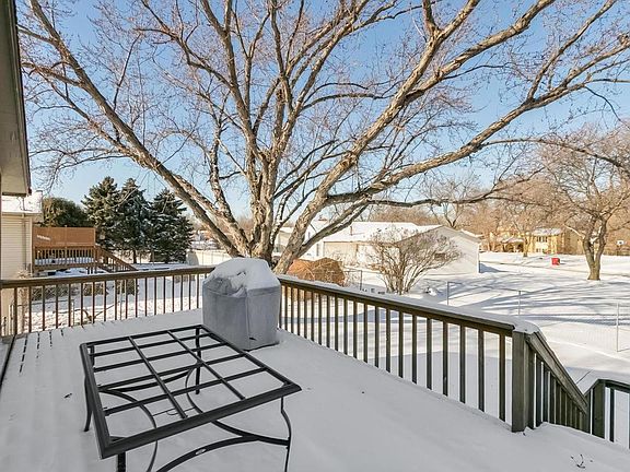 5th image of 1327 Norwood Ln