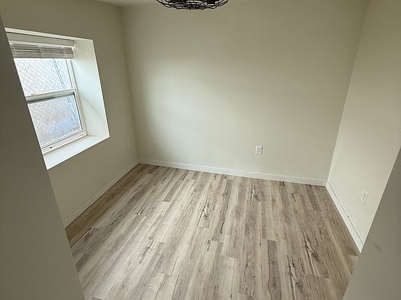 4th image of 1414 7th St NW #2