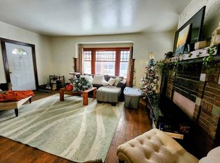 1919 E Kenwood Blvd, Milwaukee, WI 53211