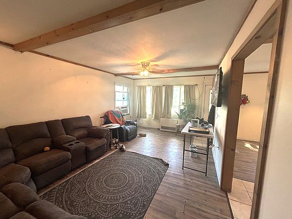 5th image of 35 Ausable St
