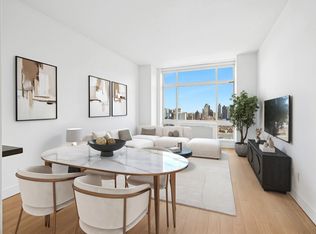 420 W 42nd St #PHD, New York, NY 10036