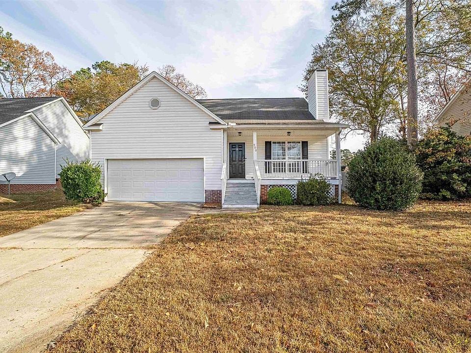 1st image of 300 Oak Creek Cir