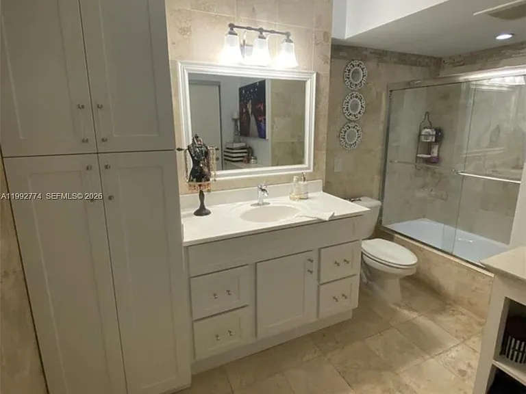11930 N Bayshore Dr #1006 — Photo 7