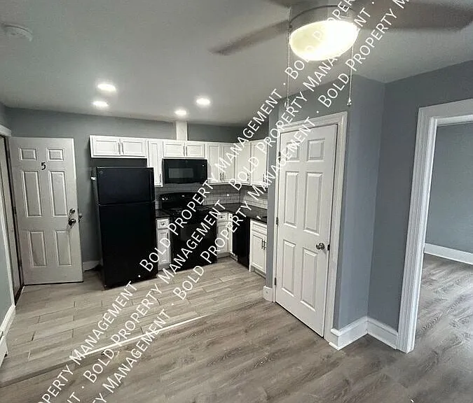 1132 Cotton St #5 — Photo 2