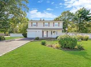 22A W End Ave, Brentwood, NY 11717
