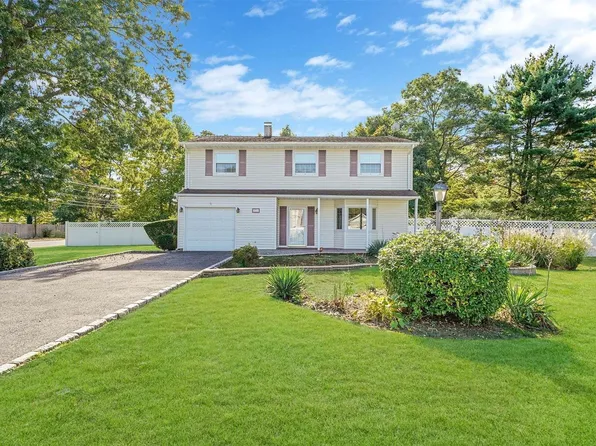 22A W End Avenue, Brentwood, NY 11717