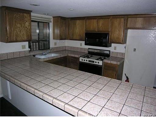 2nd image of 733 Summit Blvd #3-OUT