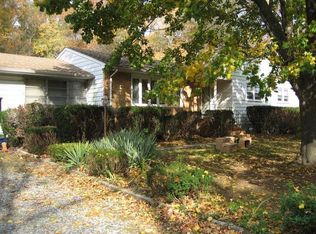 145 Fresh Ponds Rd, Monroe Township, NJ 08831