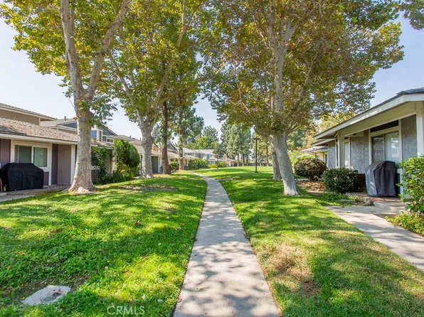 527 Spring Rd APT 19, Moorpark, CA 93021