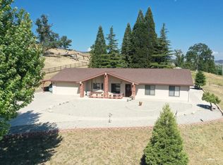 29948 Greenwater Dr, Tehachapi, CA 93561