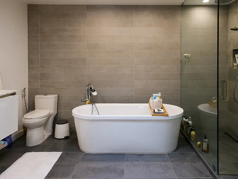 1509 Greenfield Ave #Penthouse 2 — Photo 1