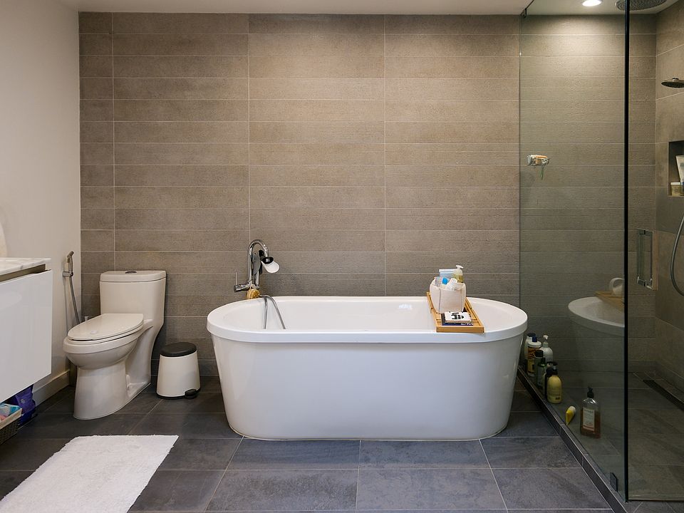 1st image of 1509 Greenfield Ave #Penthouse 2