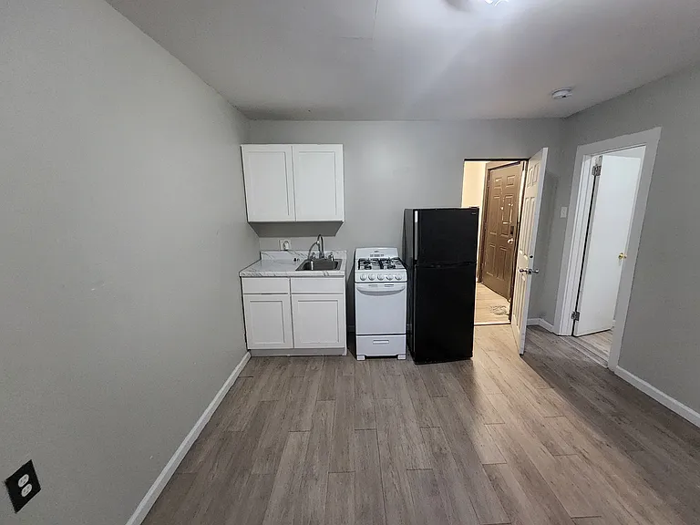 9 Spring St #1 — Photo 3