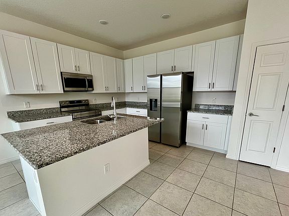 3rd image of 2204 Pigeon Plum Dr