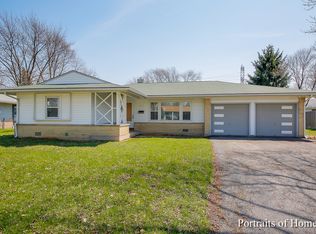 623 Sycamore Dr, Elk Grove Village, IL 60007