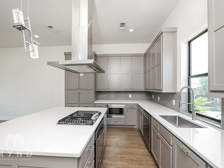 4515 Cabell Dr #102 — Photo 5