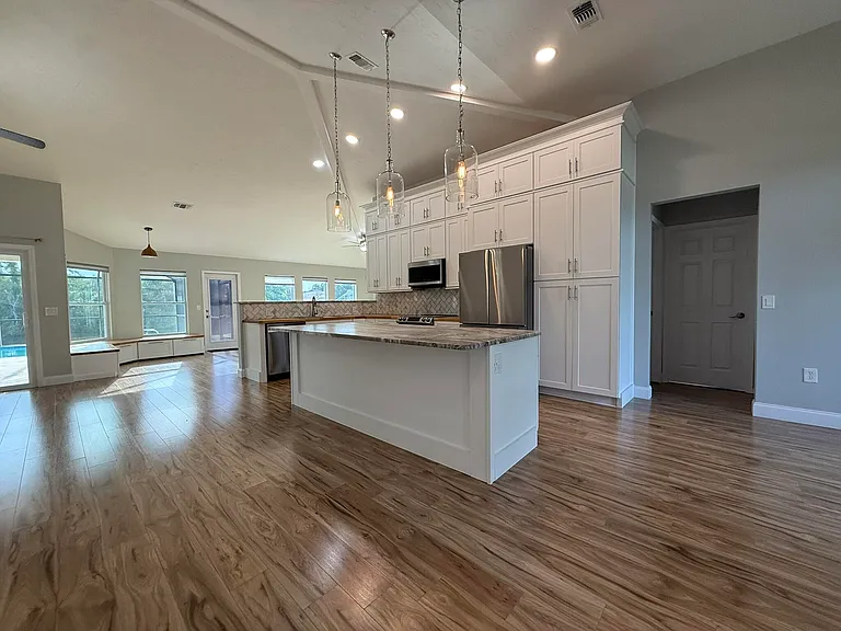 3786 Sierra Dr — Photo 12