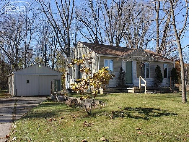 1st image of 3327 S Kearsley Blvd