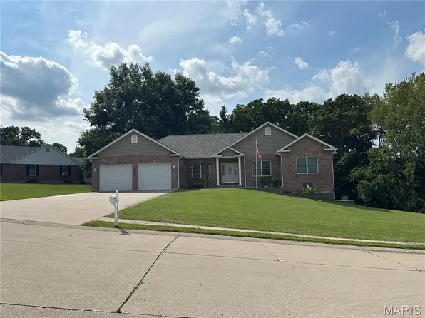 1208 Hollow Oak Ct, Sainte Genevieve, MO 63670