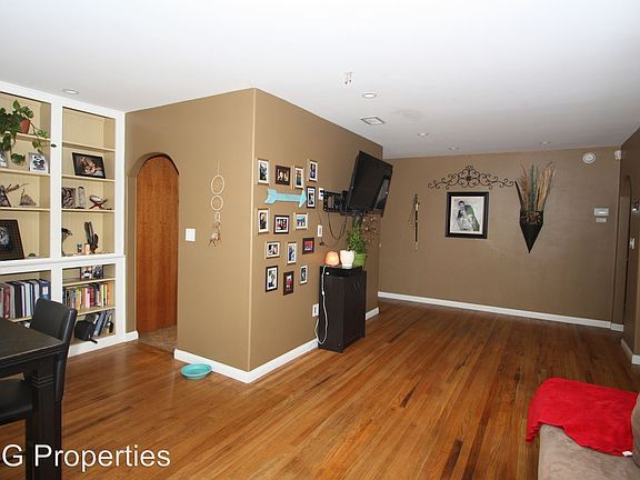 5th image of 1438 E Rosewood Ave
