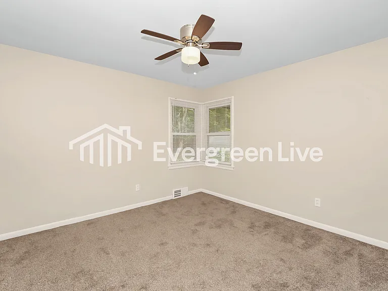 1796 Beaconwood Ave — Photo 8