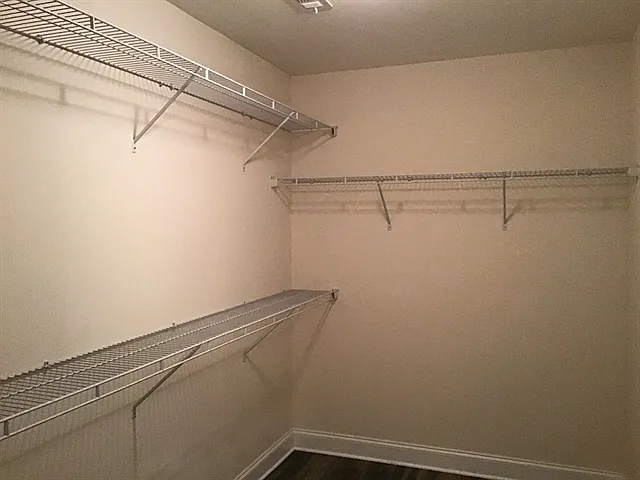 2432 Folsom St — Photo 12