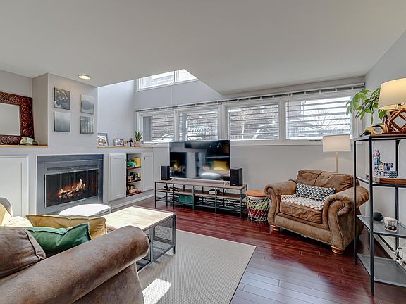 2nd image of 505 Selby Ave APT 13