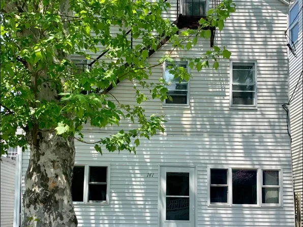 141 Bradford St Floor 1, Bristol, RI 02809