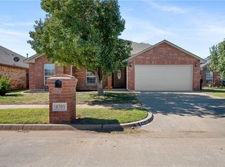 4705 Doe Run Dr, Yukon, OK 73099