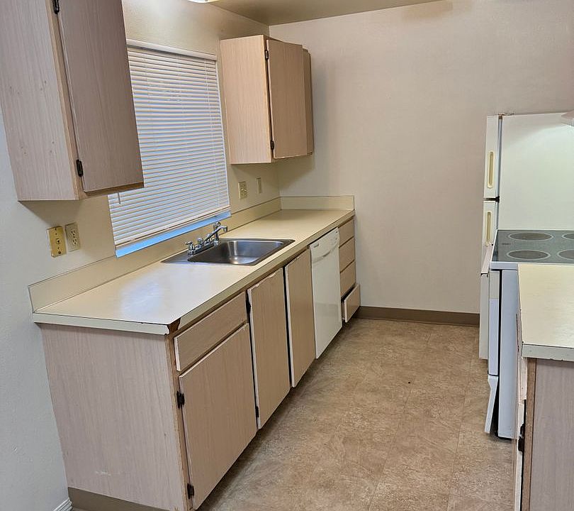 1st image of 1303 Garfield Ave APT 1