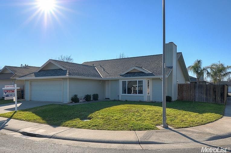 1st image of 8223 Peregrine Way
