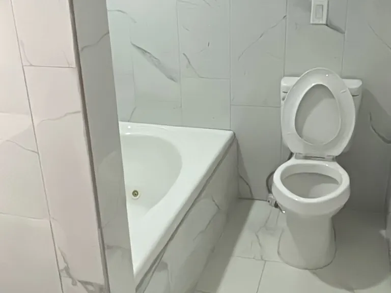 1729 Centre Ave #11 — Photo 8
