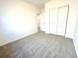 3077 NW Dogwood Ave, Redmond, OR 97756