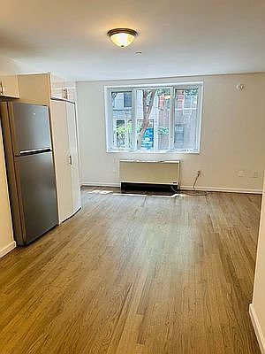 4th image of 379 E 10th St #1A415