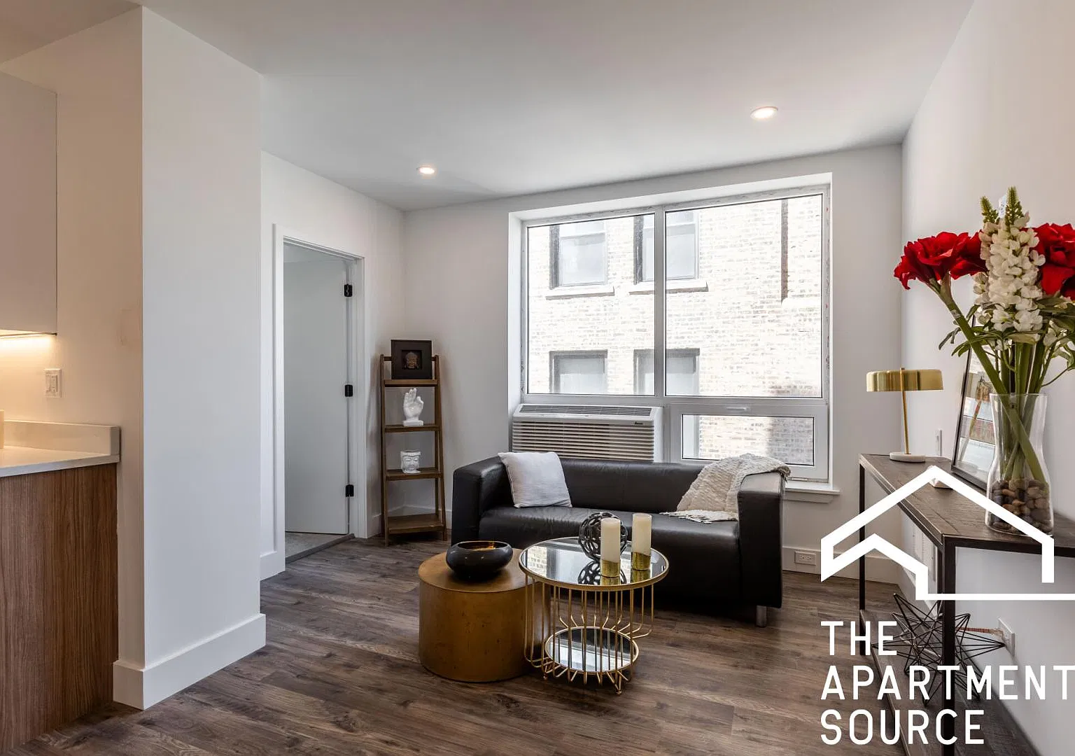 941 West Carmen Avenue #308 — Photo 1