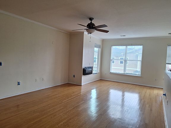 Living area without furniture