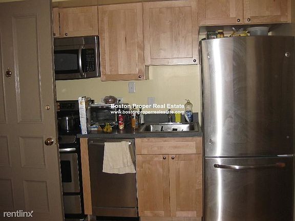 51 Gloucester #22 Boston - Back Bay Unit Photo 1