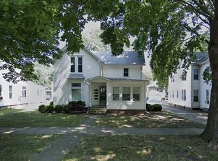 410 W Washington St #45, Champaign, IL 61820