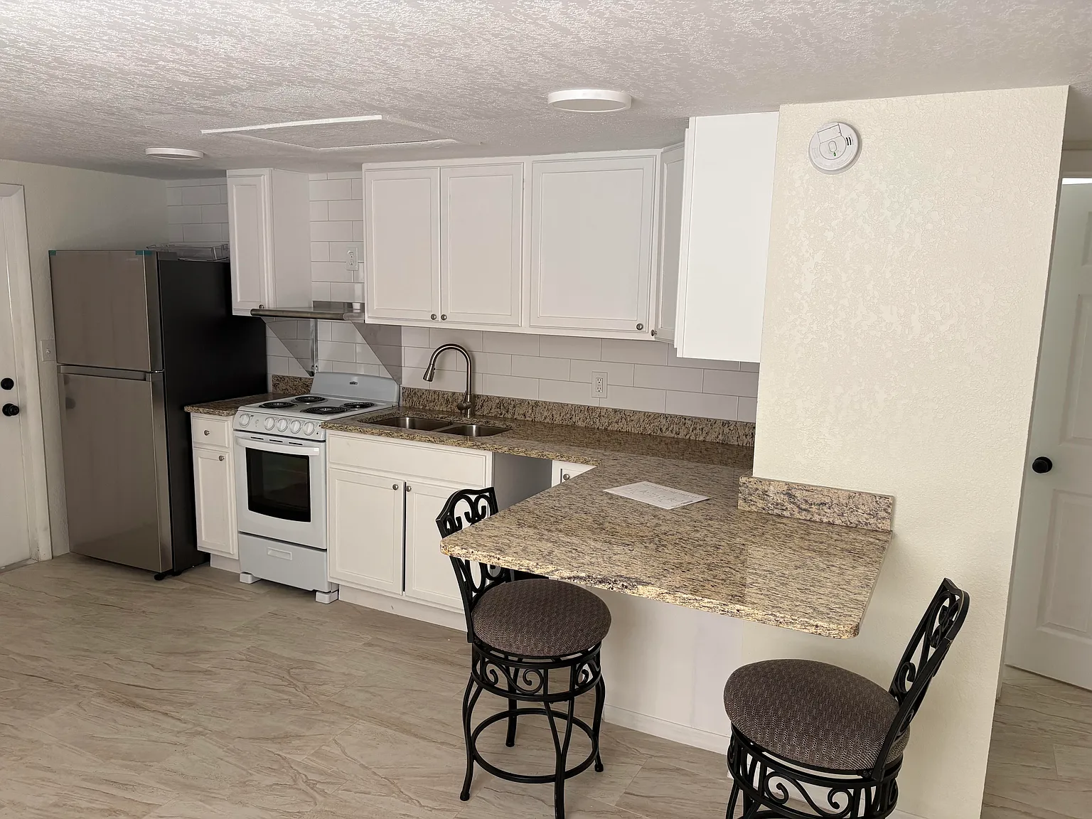 Studio, $1,650 — Photo 4
