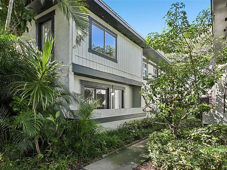 2906 Lichen Ln #B — Photo 2