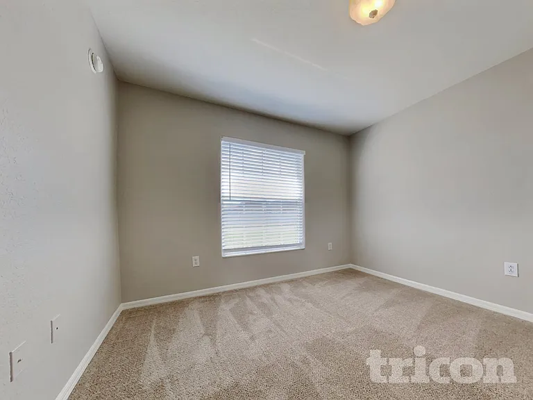 3390 Winchester Estates Cir — Photo 12