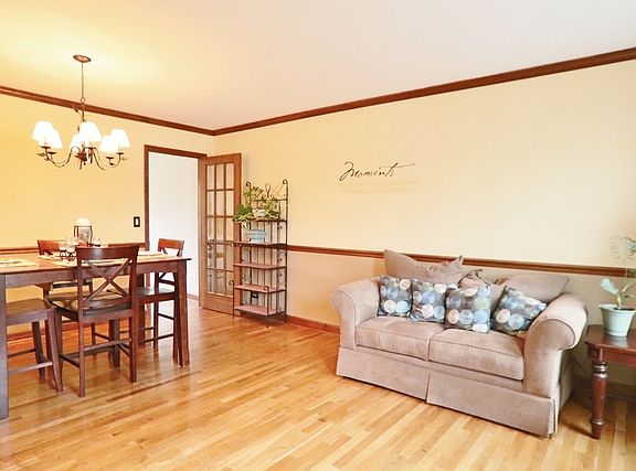 3rd image of 788 Bayberry Dr