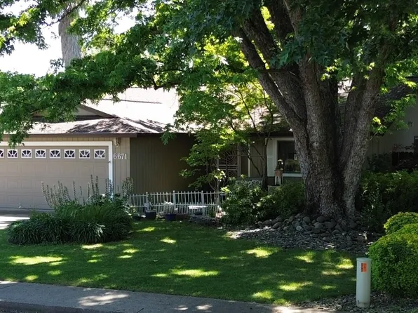 6671 Creekside St, Redding, CA 96001