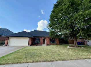 3705 Barwick Dr, Norman, OK 73072