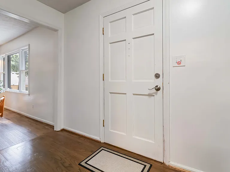 3345 Sharon Cir — Photo 39