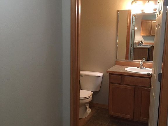 1/2 bath main floor