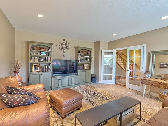 2nd image of 2632 Dover Dr