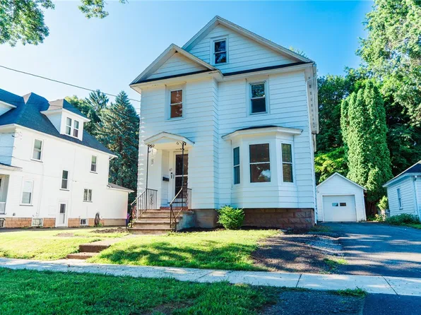 43 Brockway Pl, Brockport, NY 14420