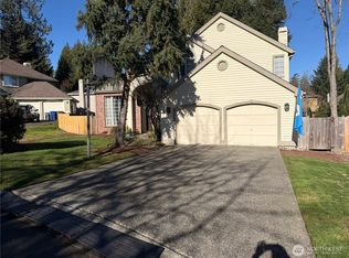 2011 235th Pl NE, Sammamish, WA