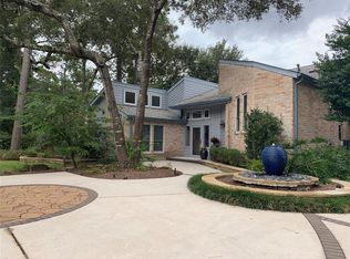 17435 Fairway Oaks Dr, Spring, TX 77379